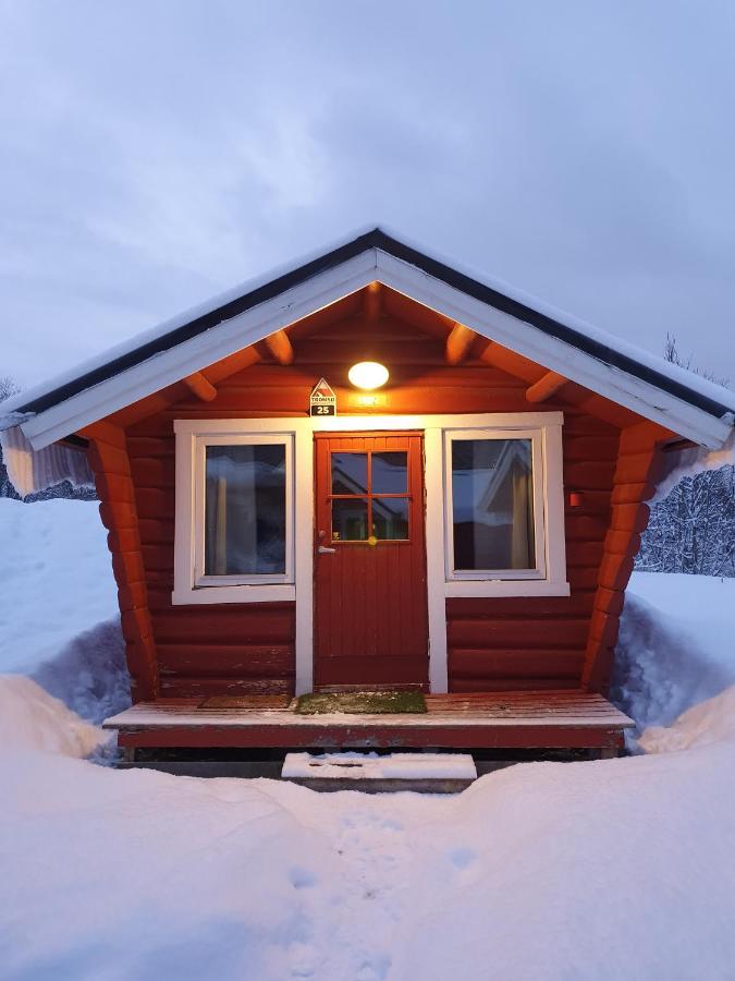 Tromso Lodge & Camping Экстерьер фото