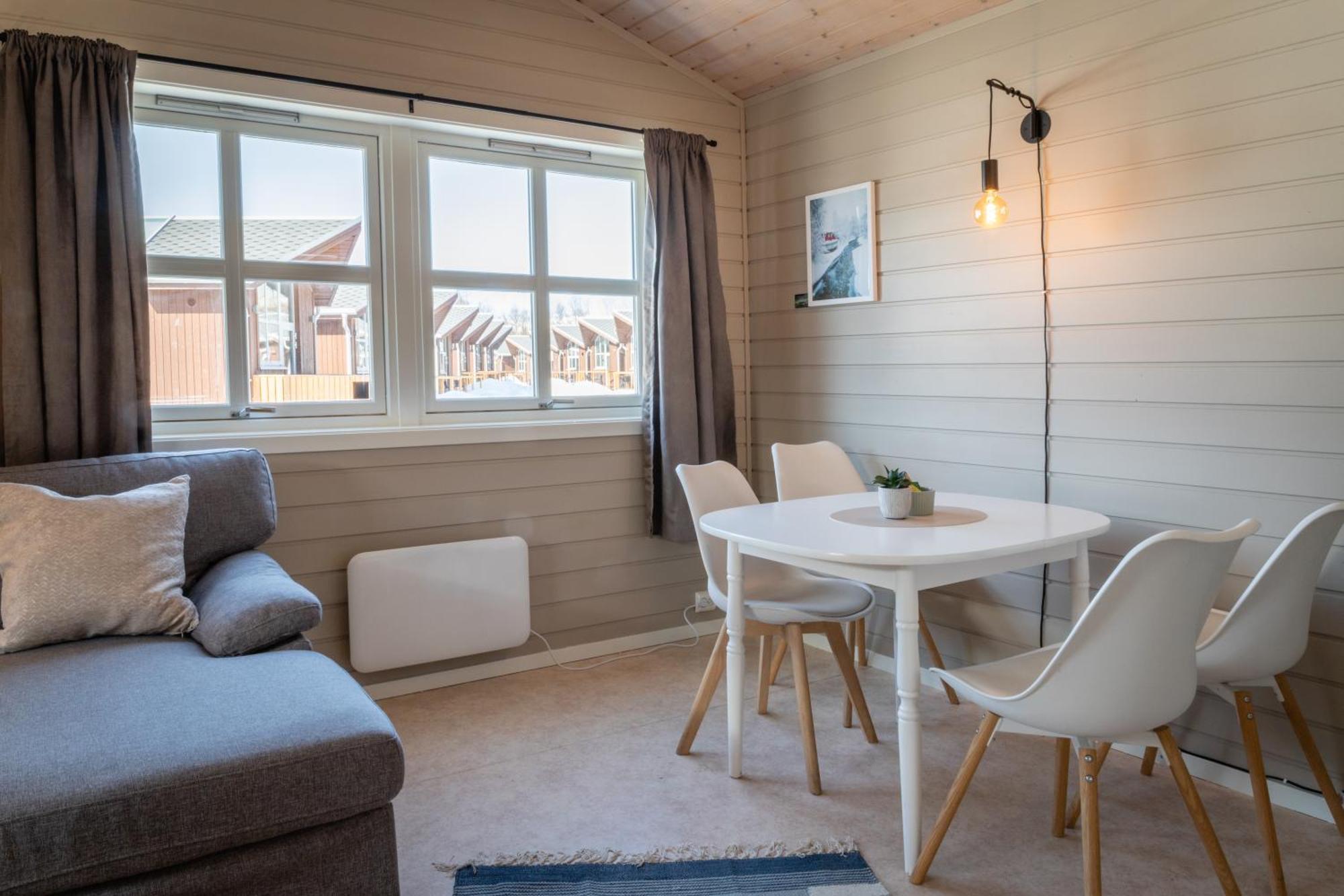 Tromso Lodge & Camping Экстерьер фото